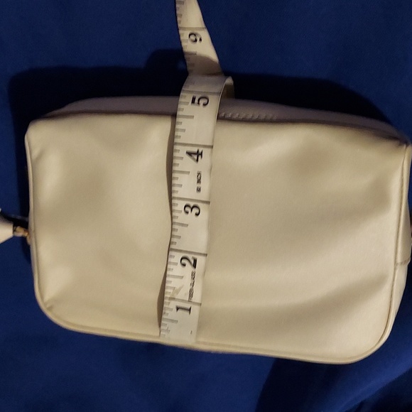 Michael Kors  mini zip nylon travel pounch. - Picture 8 of 8